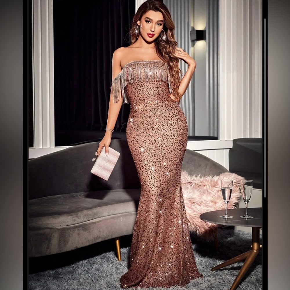 Women's petite Off Shoulder Fringe Trim Mermaid Hem Sequin Bridesmaid Dress